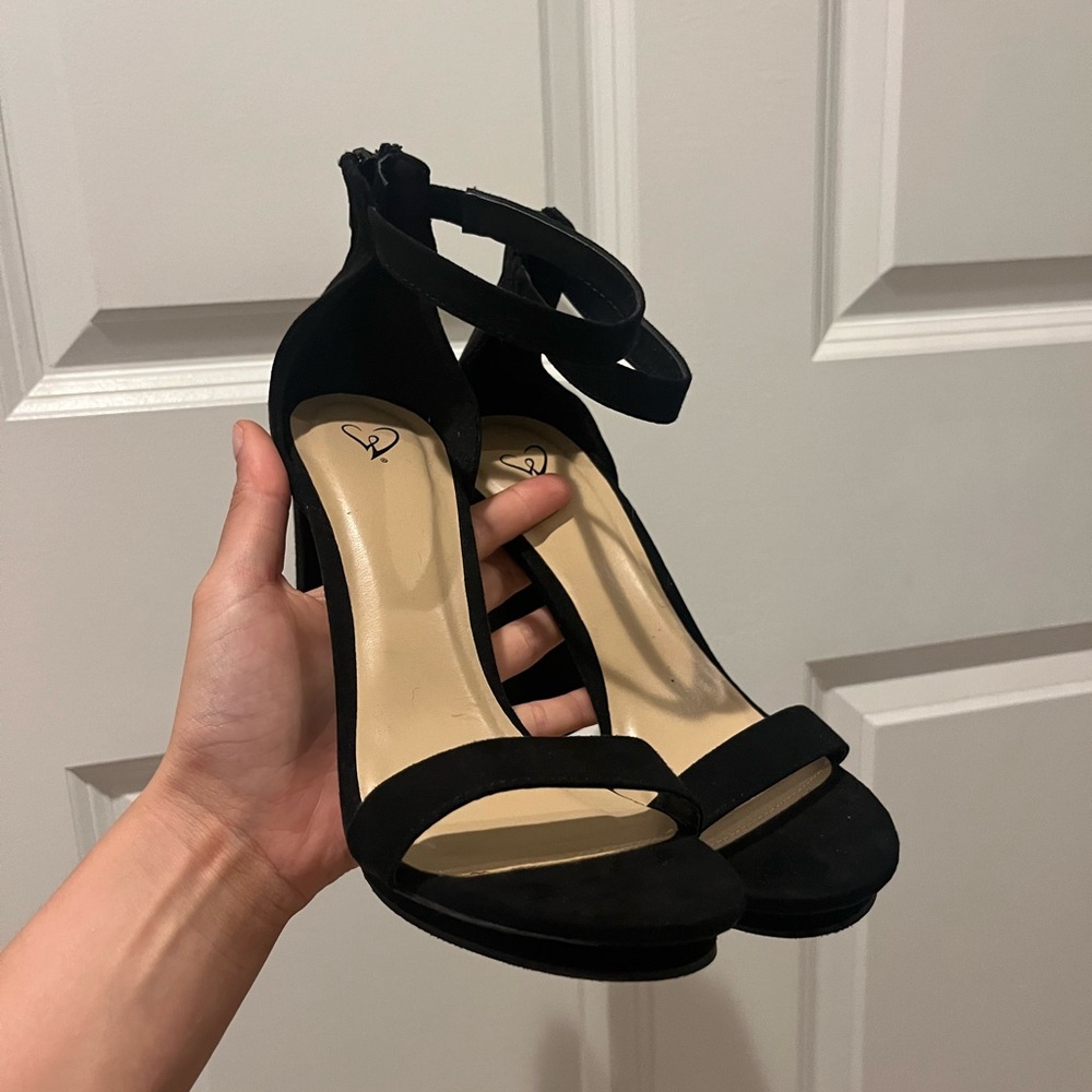 Black heels